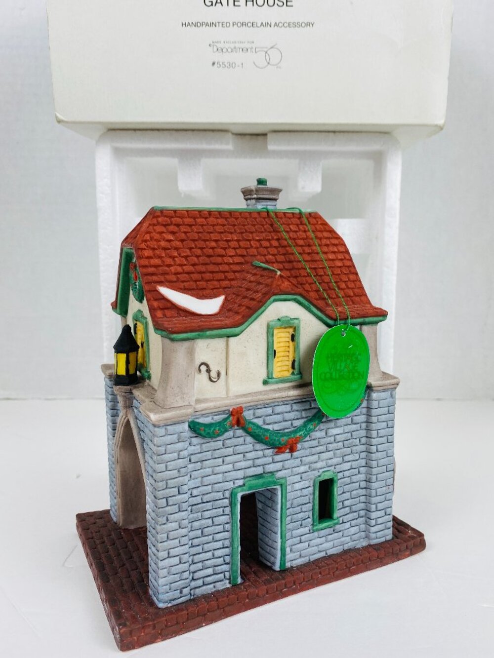 VNTG Dept 56 "Gate House" #55301 Event Piece 1992 Dickens Village (HVC) W/Box